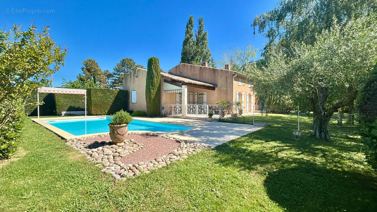 Maison à PIERRELATTE