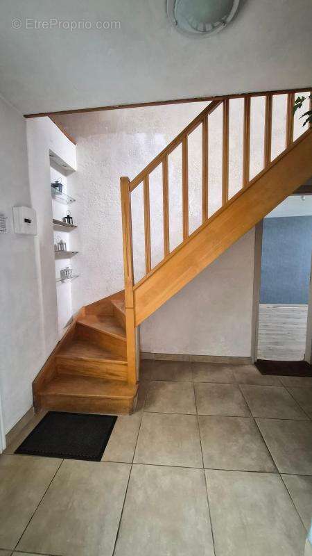 Maison à SAINT-GERMAIN-LES-ARPAJON