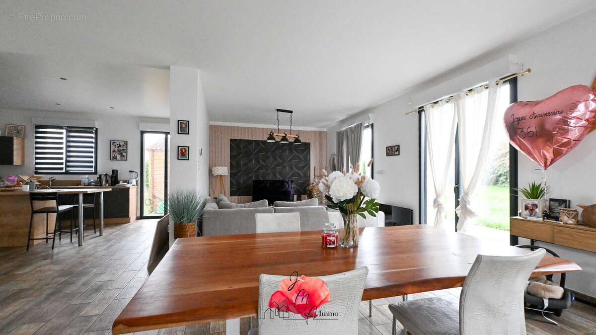 Maison à SAINT-ROMAIN-DE-COLBOSC