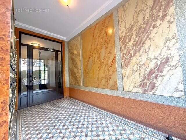 Appartement à LEVALLOIS-PERRET