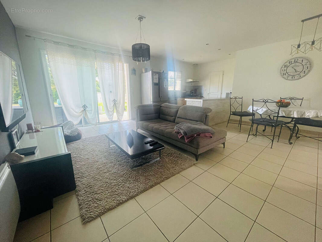 Maison à SAINT-HIPPOLYTE