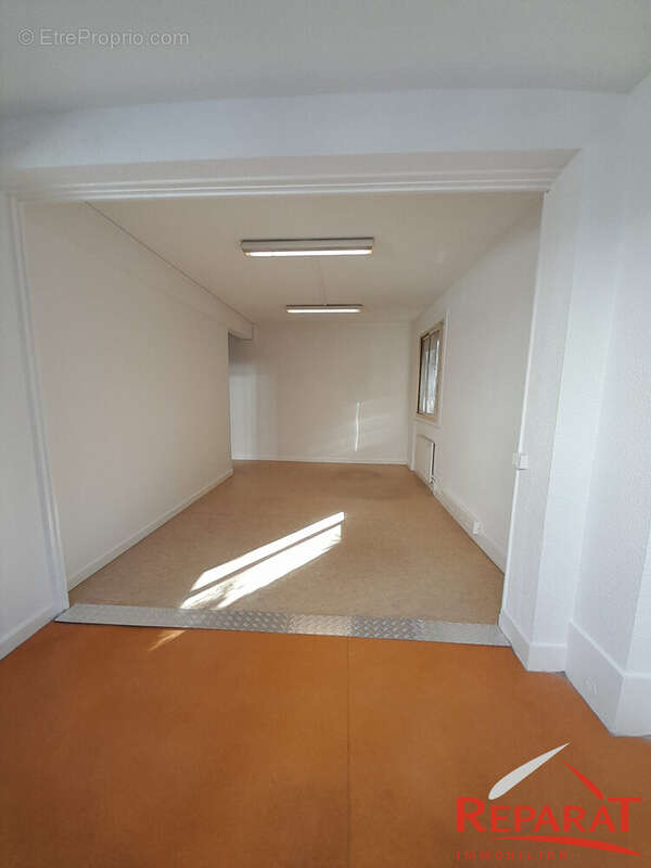 Appartement 242 m² à Tulle  - photo 5
