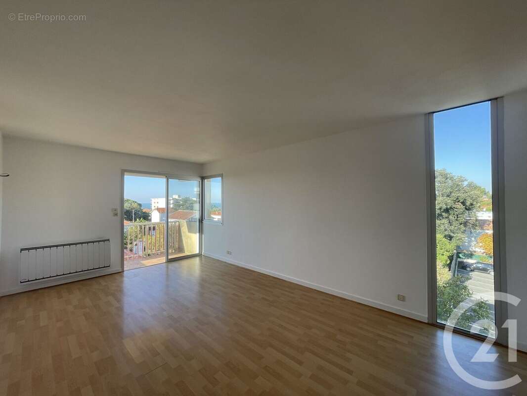 Appartement à VAUX-SUR-MER