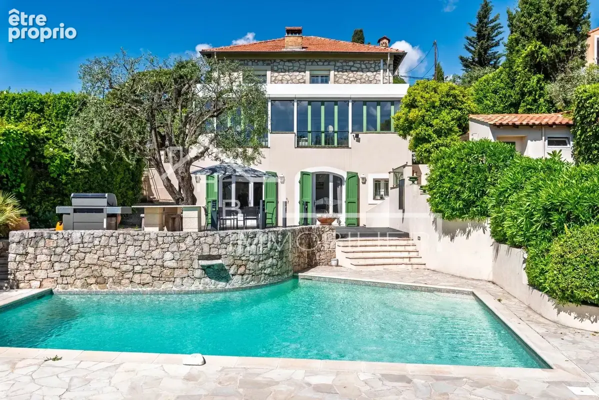 Maison 233 m² à Cagnes-Sur-Mer  - photo 2