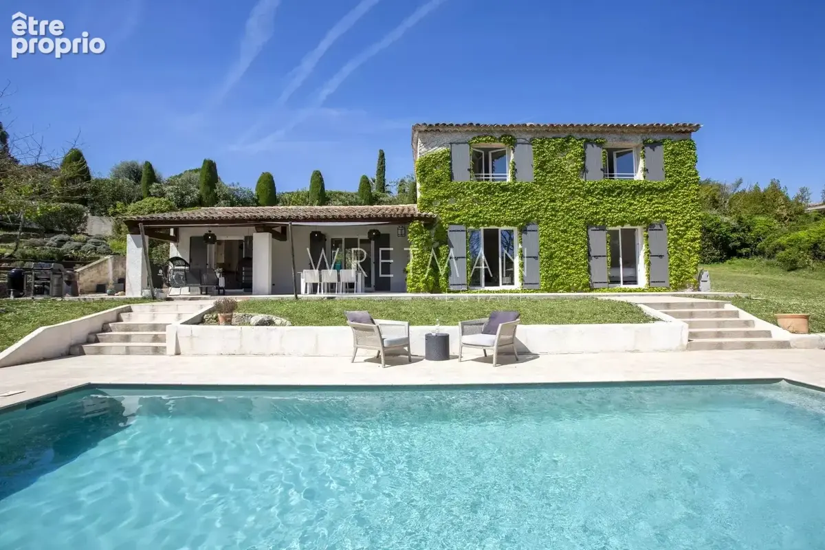 Maison à VALBONNE