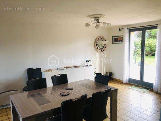 Maison à SAINTE-MARGUERITE-SUR-DUCLAIR