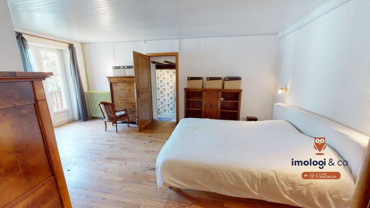 Maison à MOUTHIER-HAUTE-PIERRE