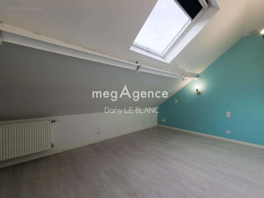 Maison familiale rénovée au cœur de Voves - photo 15
