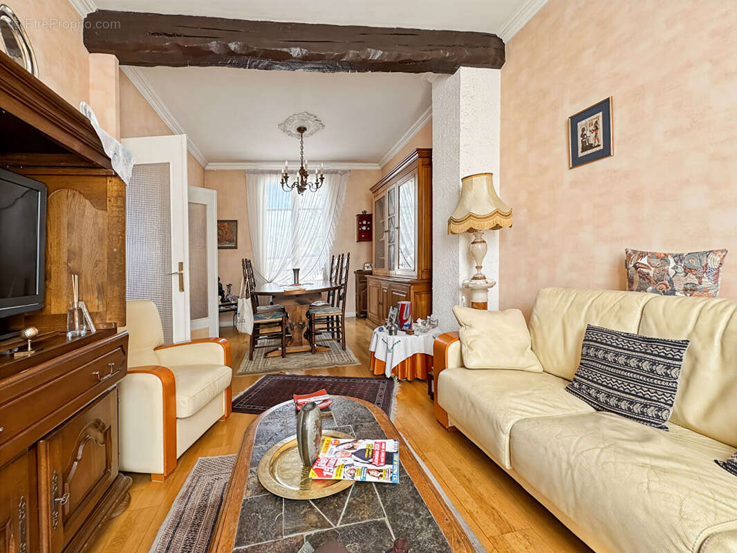 Maison à MONTREUIL