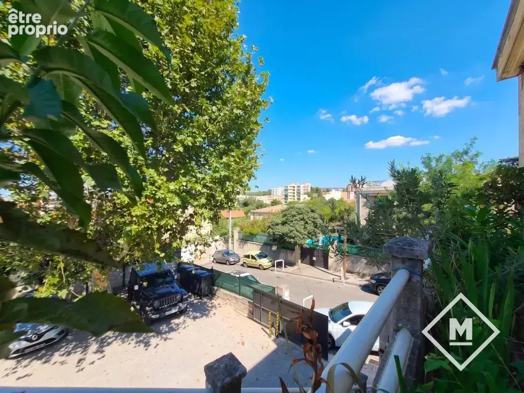 Exclusivité Vente bel appartement type 5 de 115 m2 lumineux en dernier étage avec terrasse et garage 13004 Marseille - photo 2