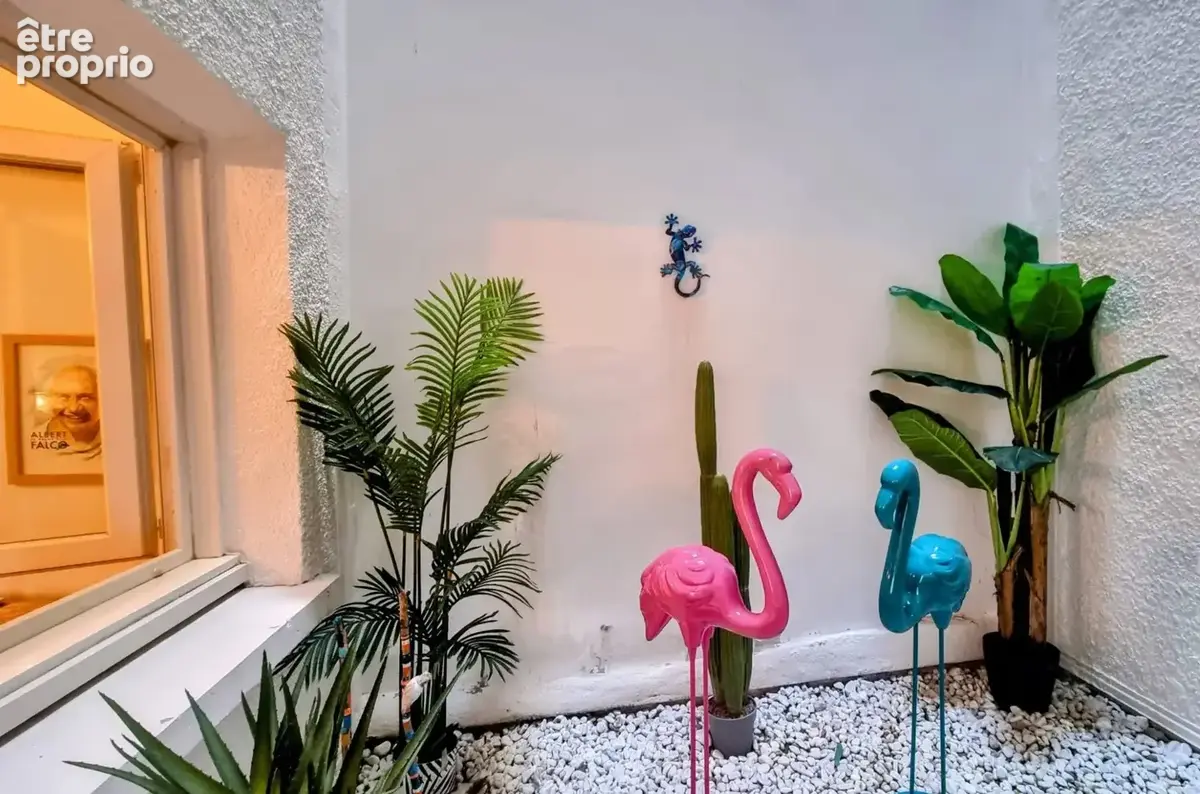 Superbe T3 rénové avec patio - photo 6