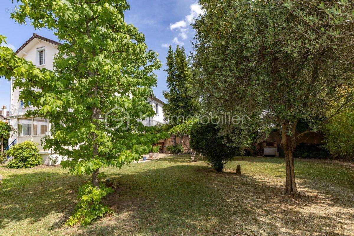 Maison à BOIS-COLOMBES