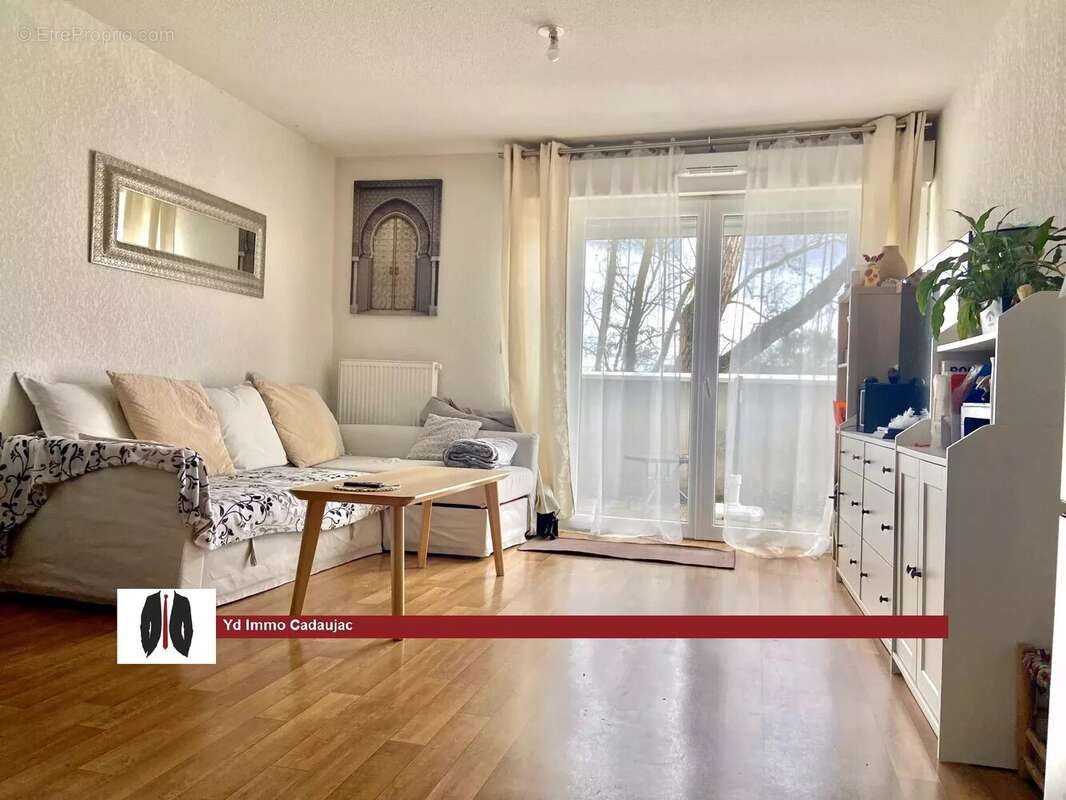 Appartement à VILLENAVE-D&#039;ORNON