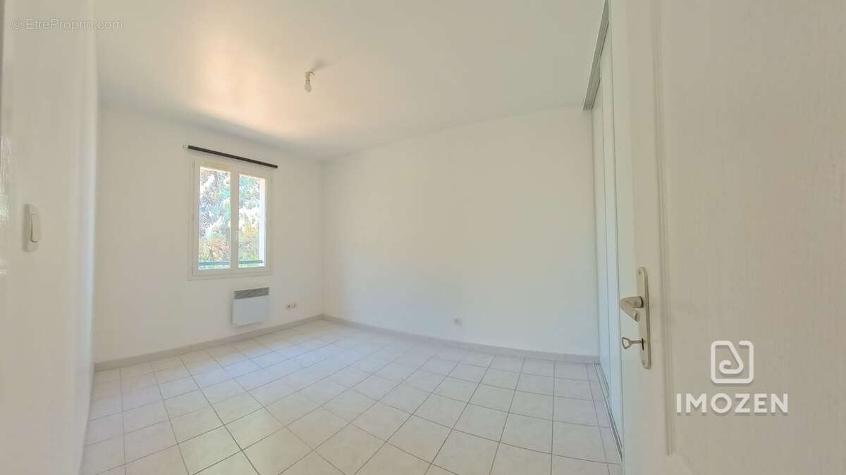 Maison T5 de 120 m2Le Val (83143) - photo 9