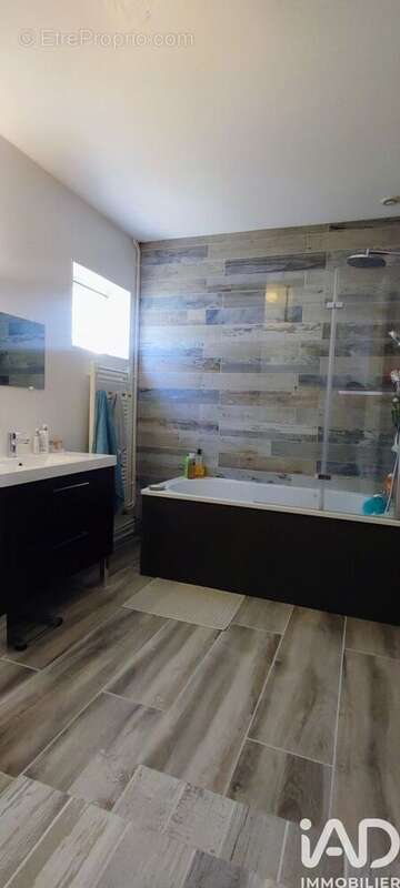 Photo 8 - Maison à YZEURE