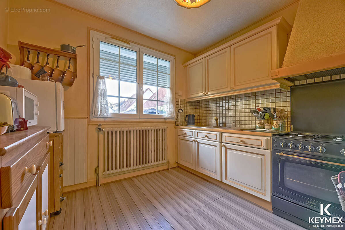 Maison à LE THILLAY