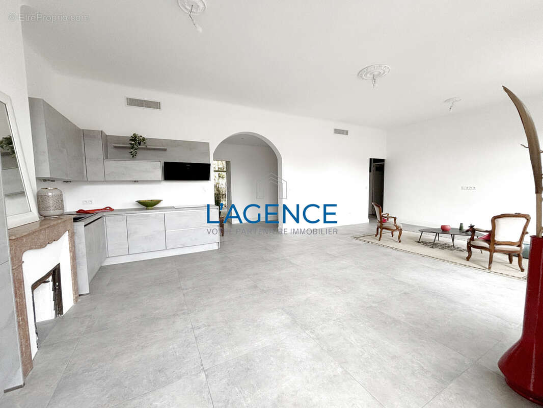 Appartement à HYERES