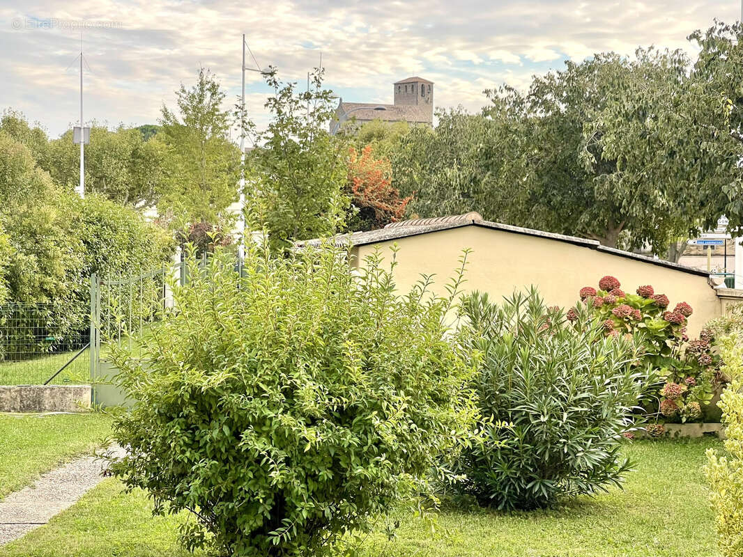 Maison à BOLLENE