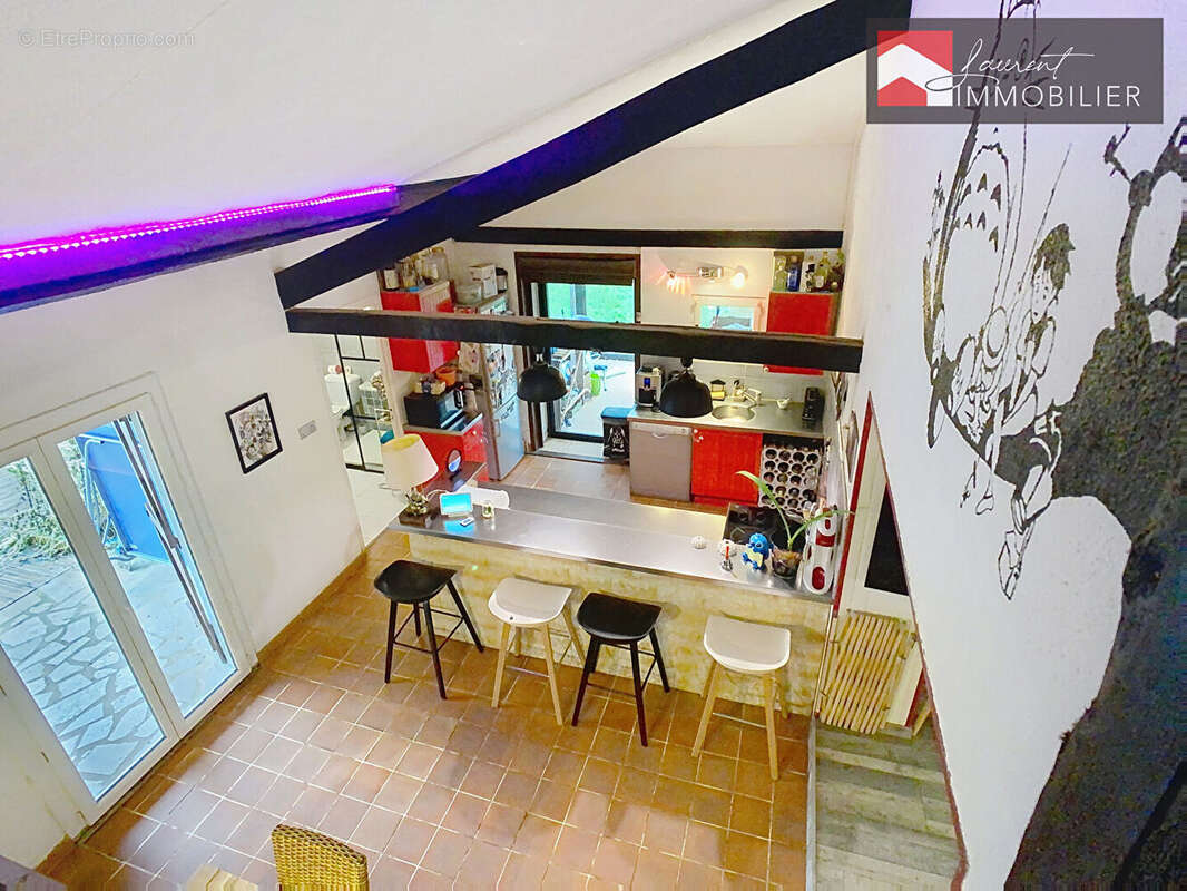 Maison à SAINT-ETIENNE-SUR-REYSSOUZE