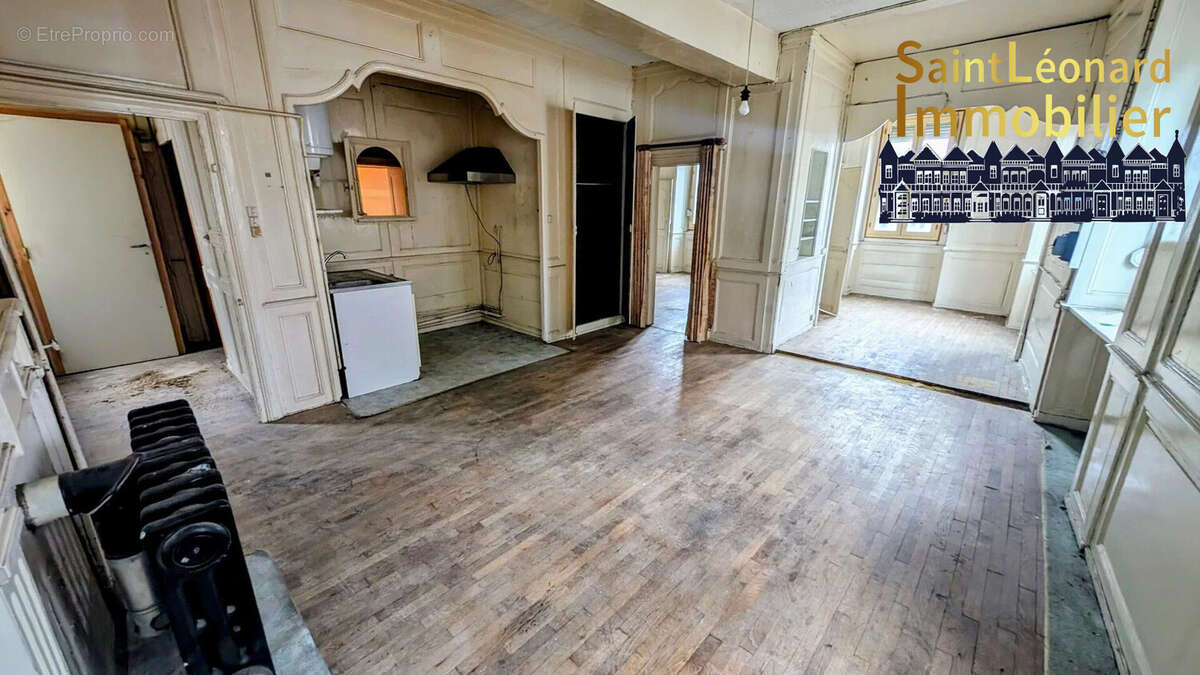 Appartement à FOUGERES