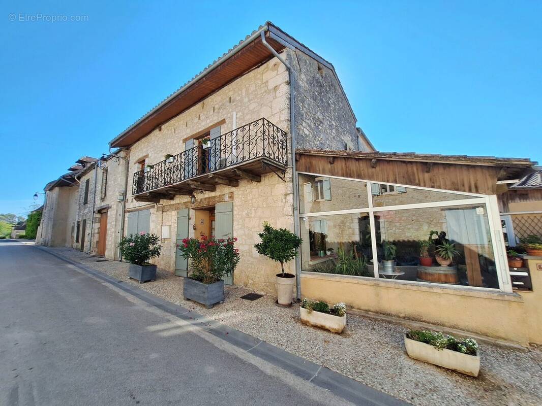 Maison à ISSIGEAC