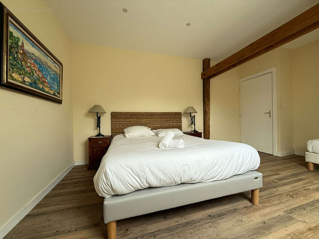 Maison à THOREE-LES-PINS