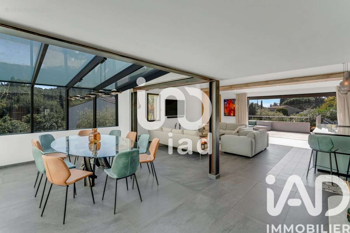 Photo 8 - Maison à LA CROIX-VALMER