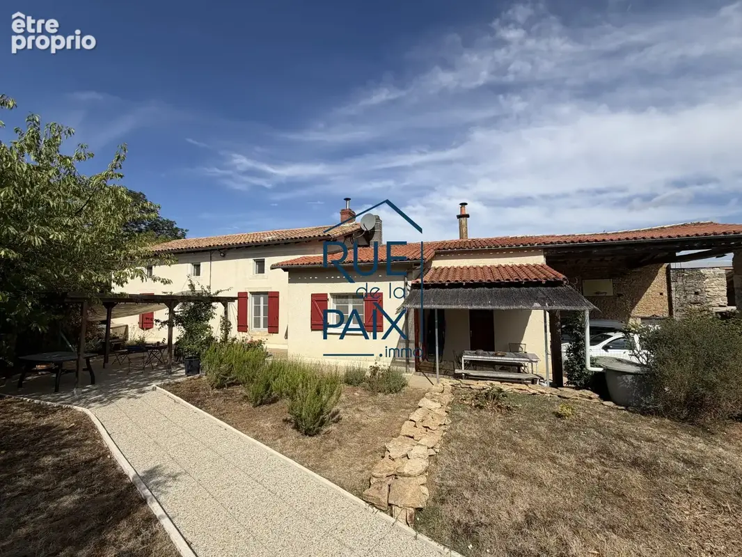 Maison 6 pièces 155 m² à vendre à Saivres (79400) - photo 1