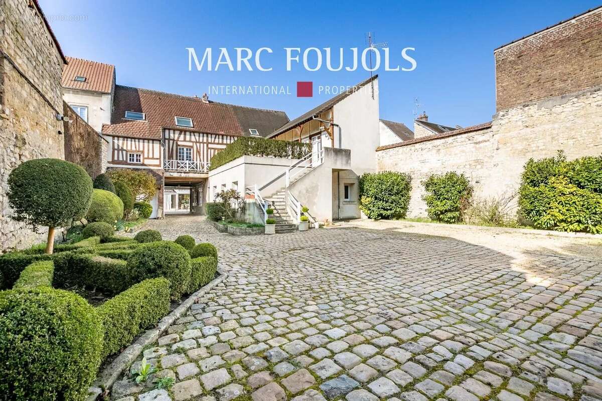 Appartement à COMPIEGNE