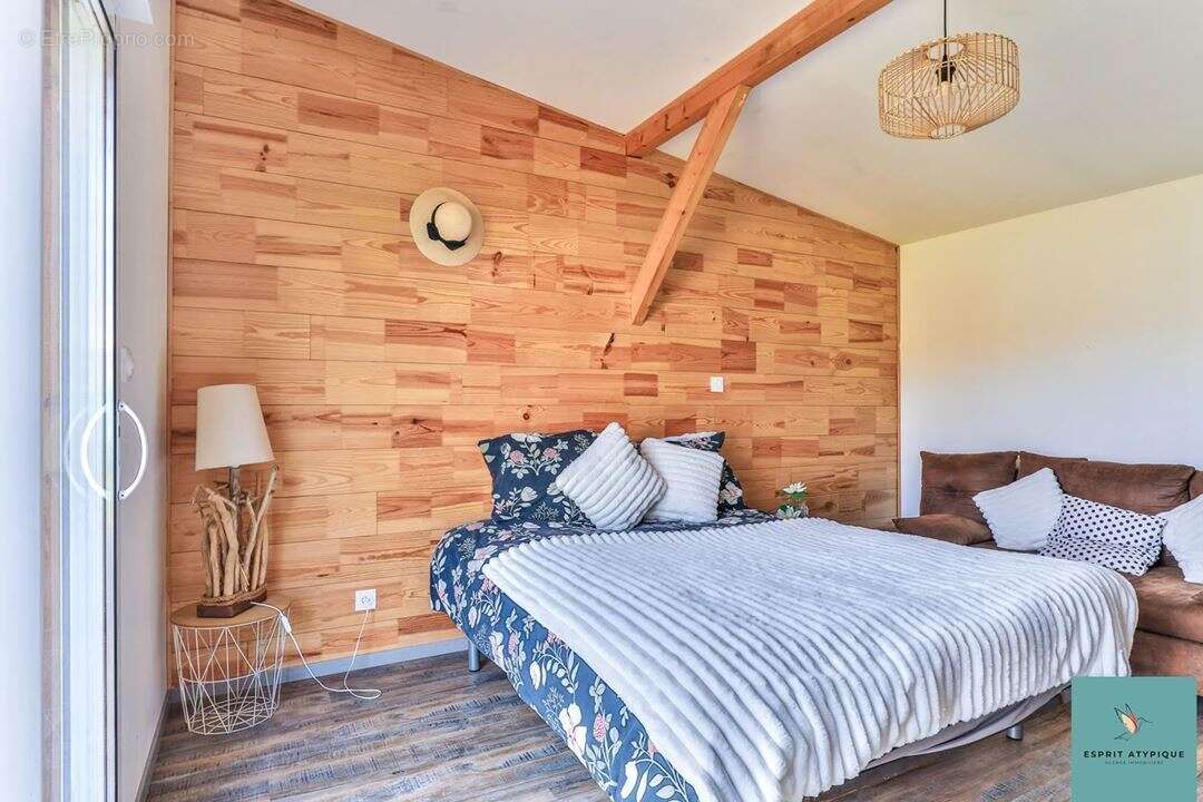 Maison à SAINT-JULIEN-EN-BORN