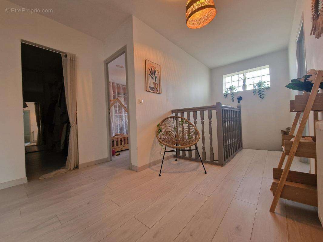 Maison à VAIRES-SUR-MARNE