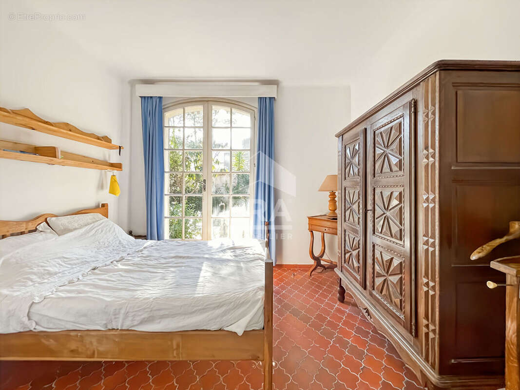 Maison à SAUSSET-LES-PINS