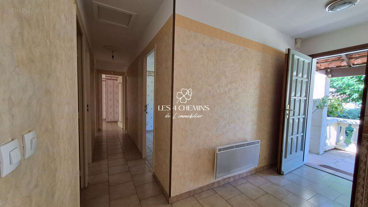 Maison à vendre à Fuveau -  105 m2  4 chambres,terrain de 770 m² - photo 11