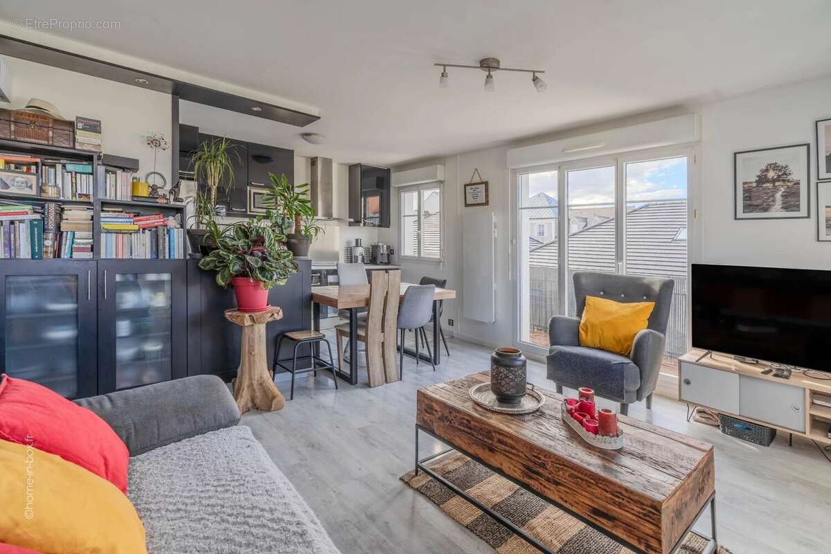 Appartement à MAGNY-LE-HONGRE