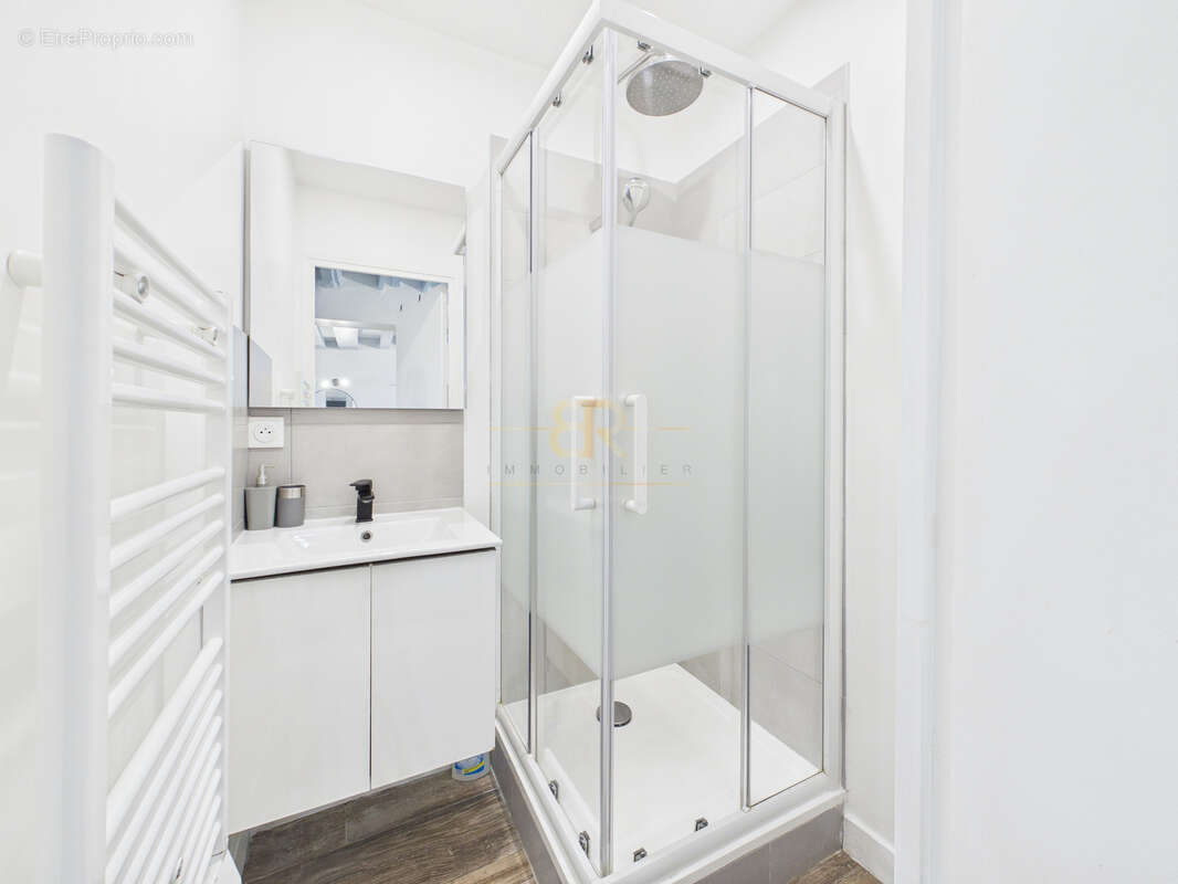 Appartement à PARIS-11E
