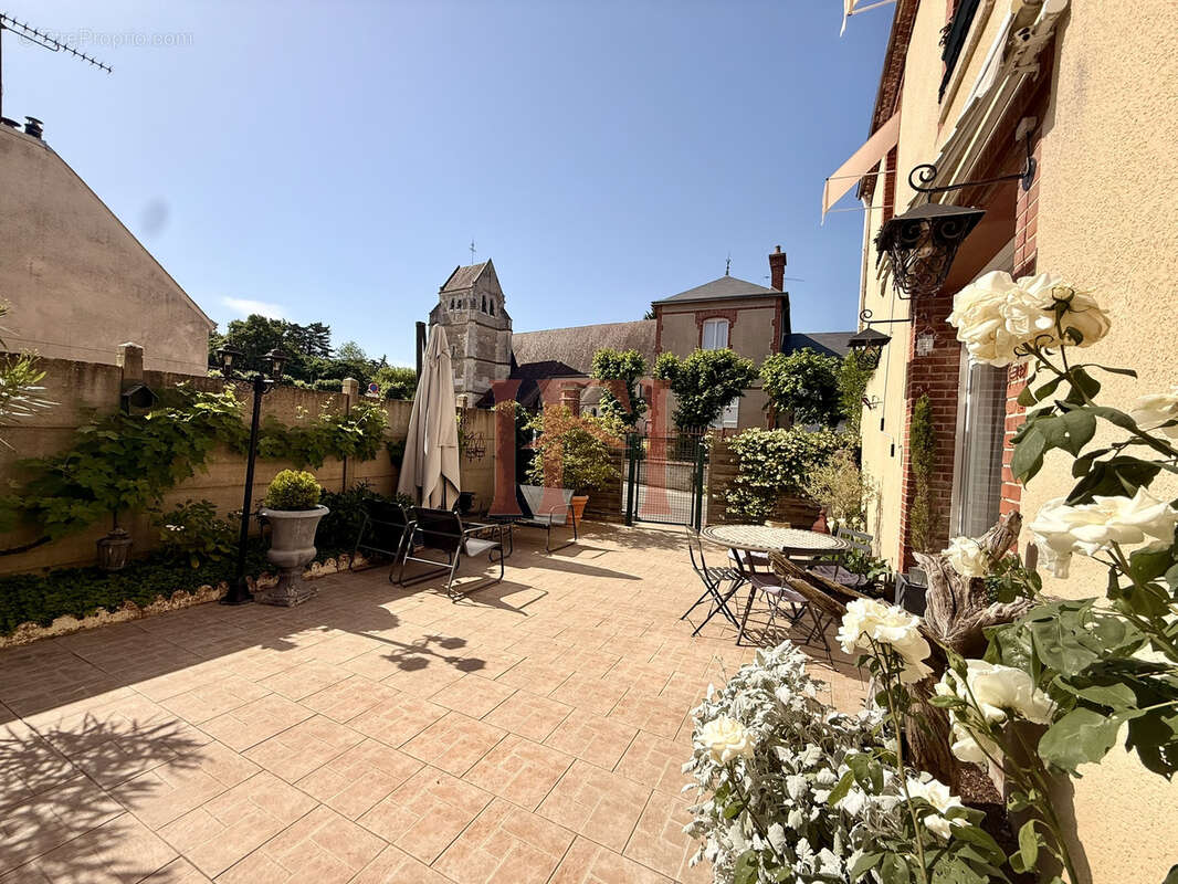 Maison à CLOYES-SUR-LE-LOIR