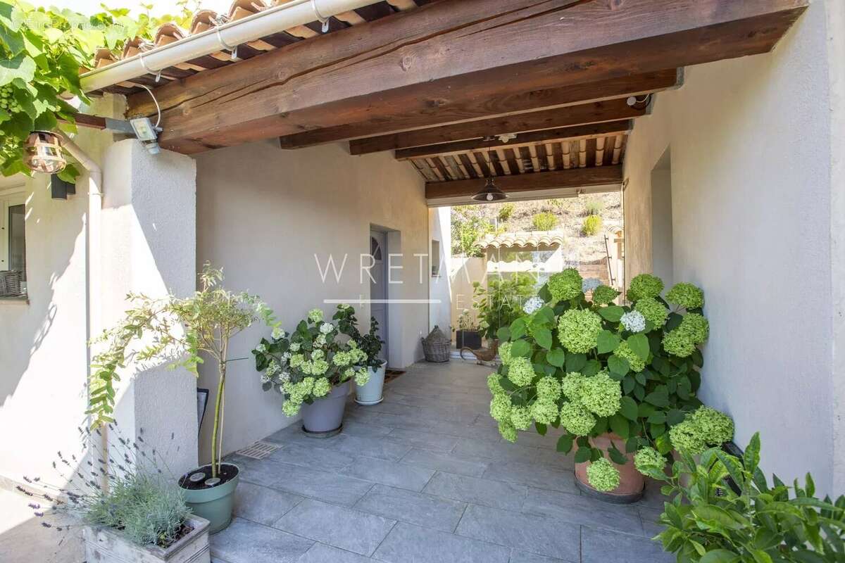 Charmante villa avec vue panoramique mer - Tourrettes-sur-Loup - photo 27