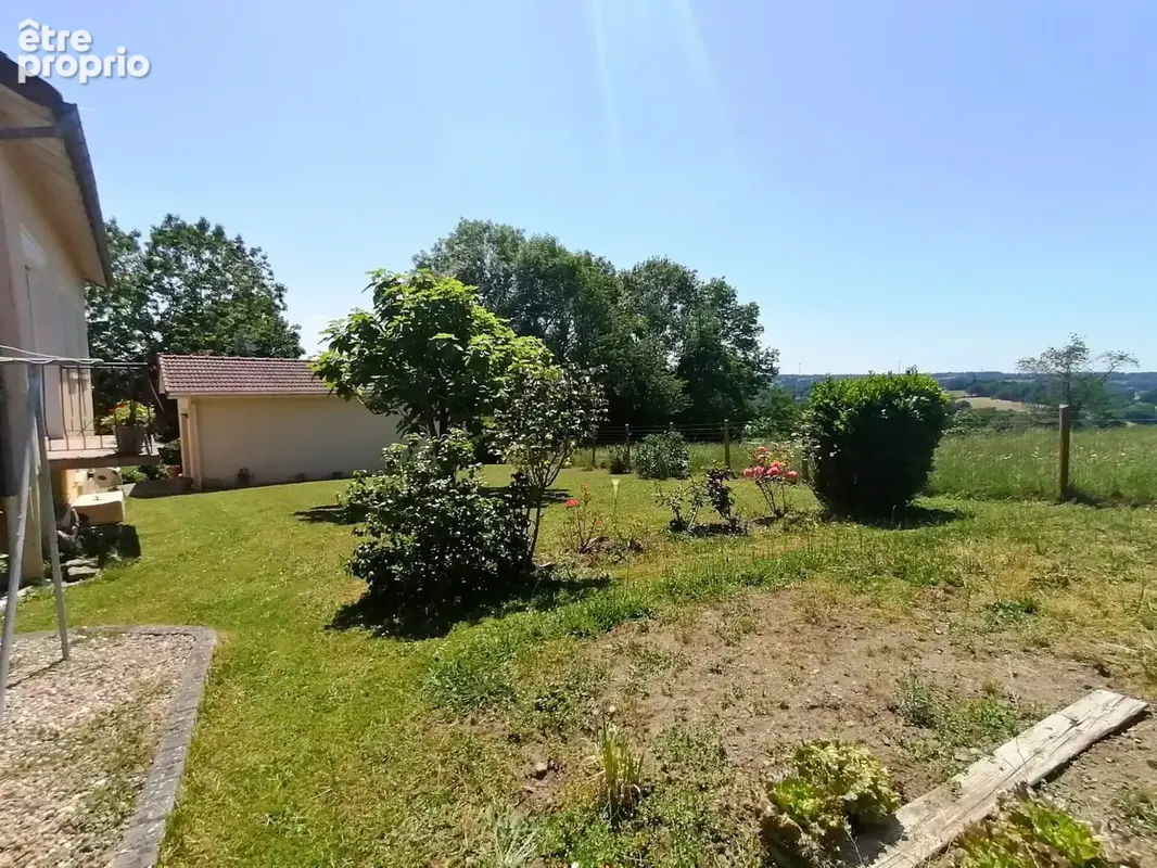 Maison 96 m² à Peyrat-De-Bellac  - photo 8