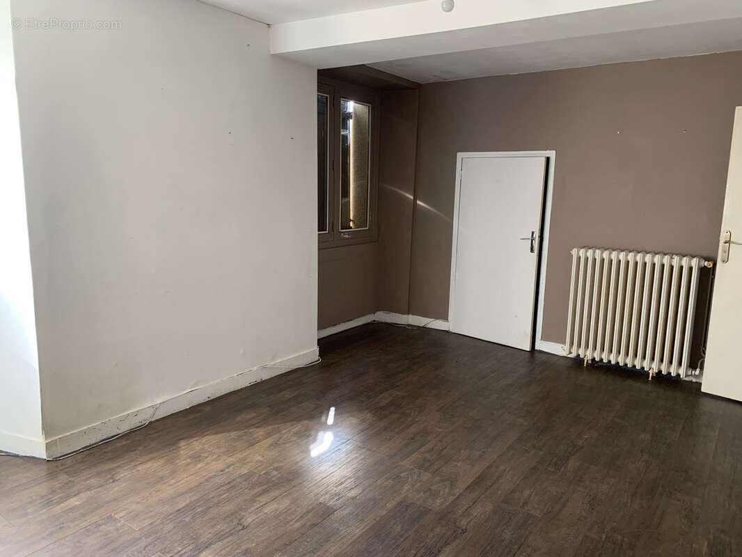 Maison à CROSMIERES