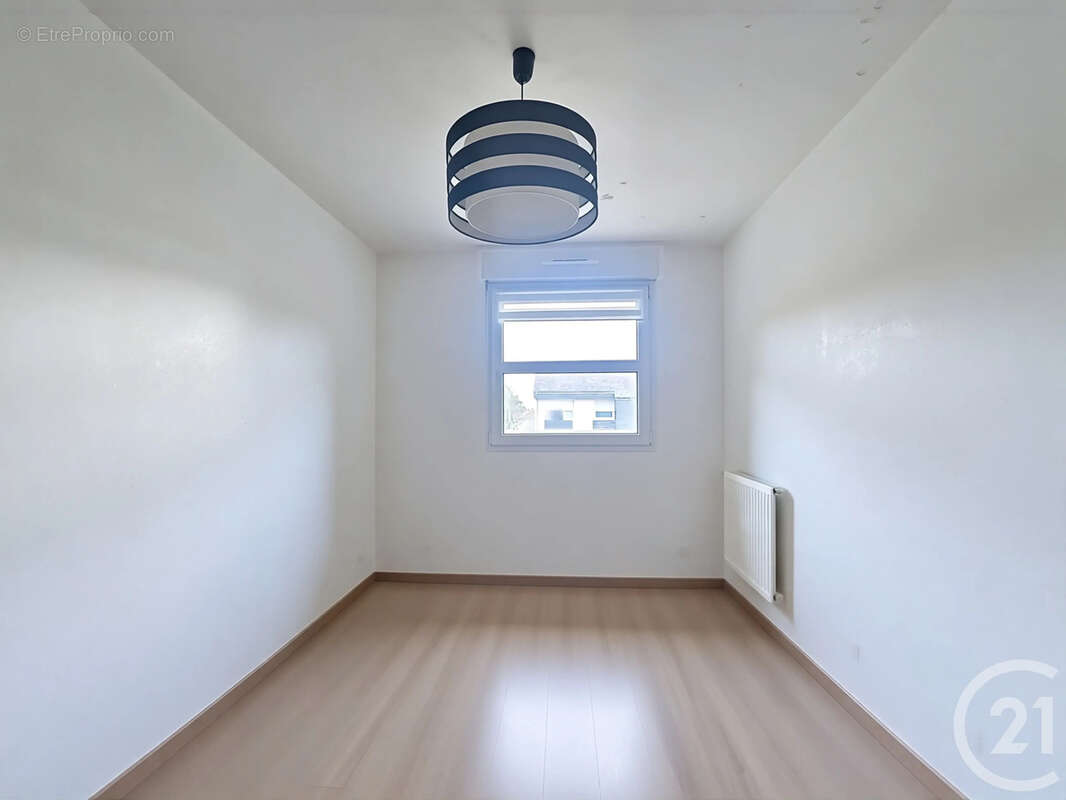 Maison à SAINT-JEAN-DE-LINIERES