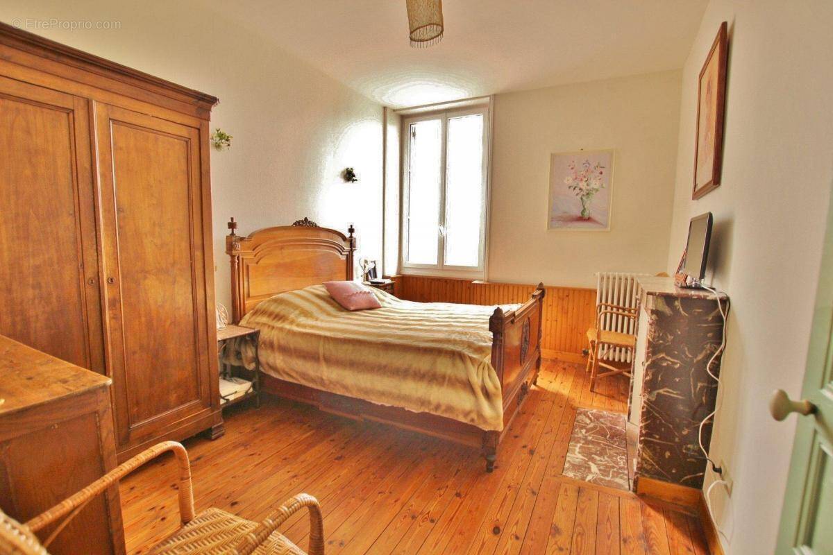 Maison à BRION-PRES-THOUET