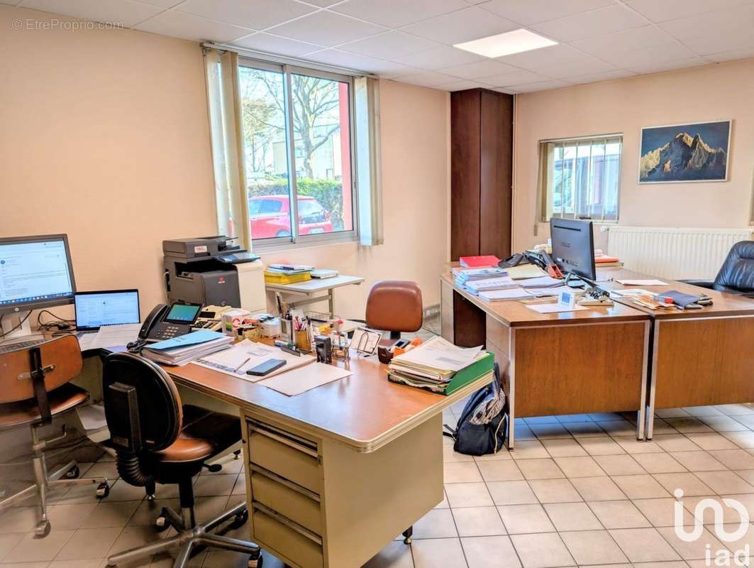 Photo 7 - Commerce à ACHERES