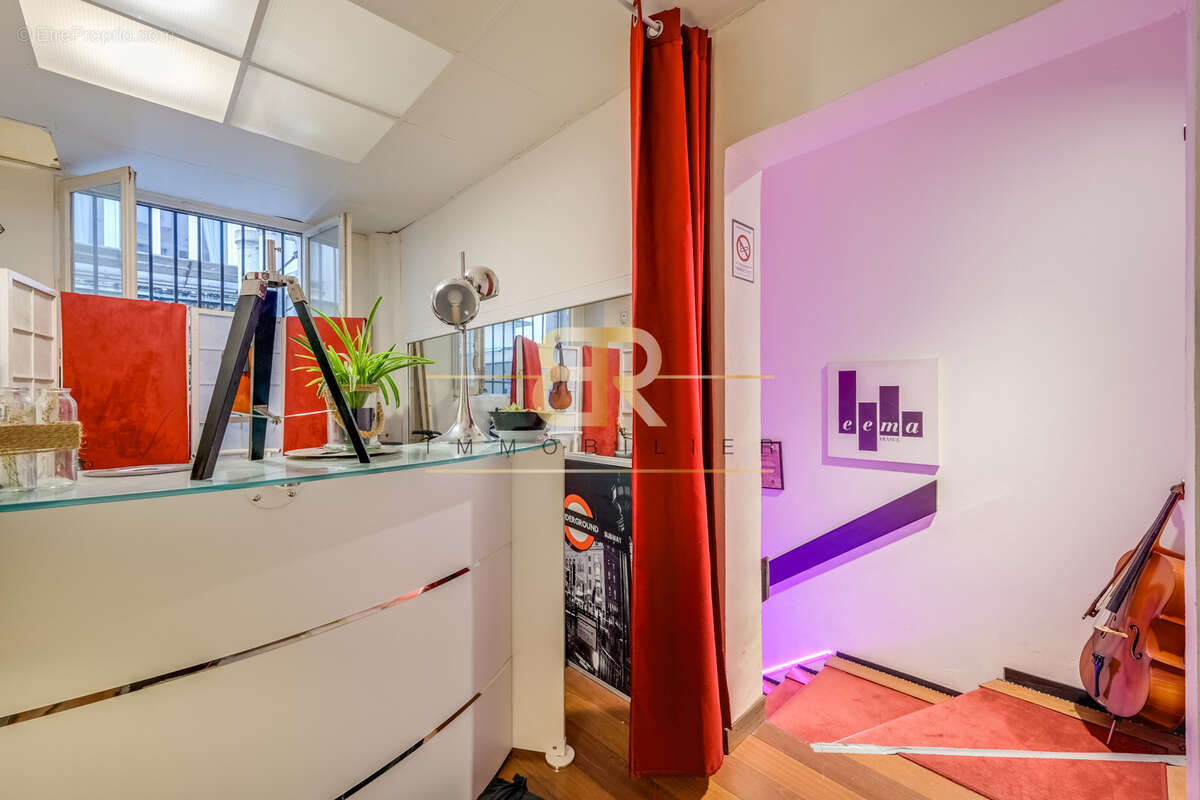 Studio d’enregistrement / 141 m2 en souplex / Usage mixte - photo 10