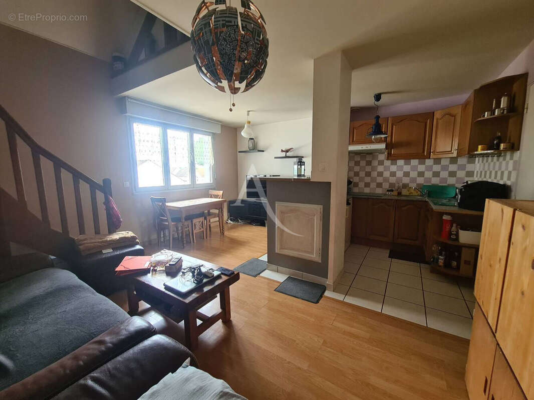 Appartement à OZOIR-LA-FERRIERE