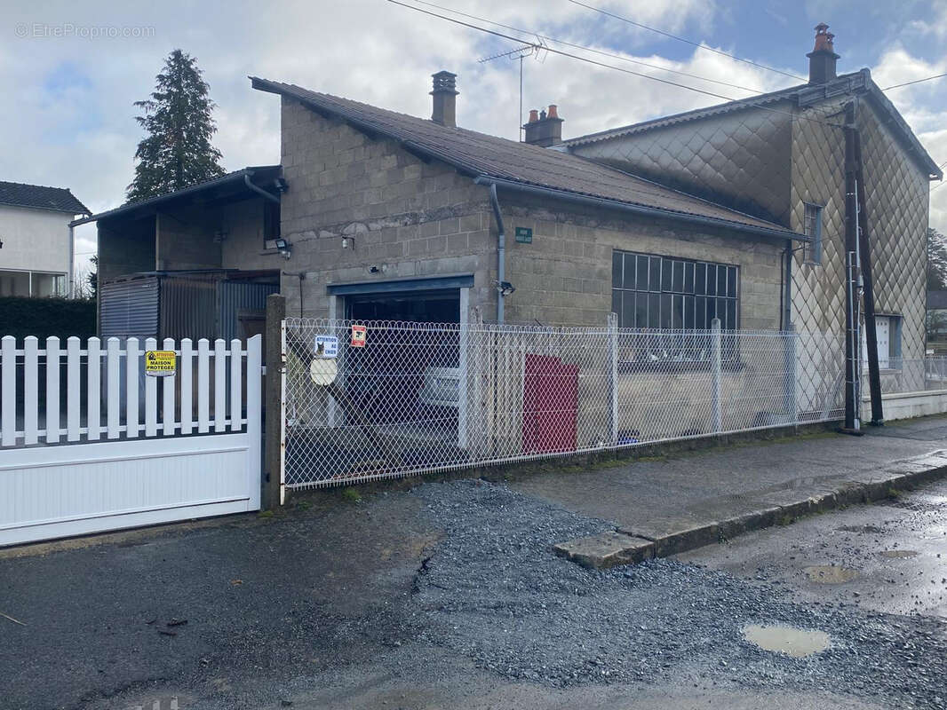 Maison à DUN-LE-PALESTEL