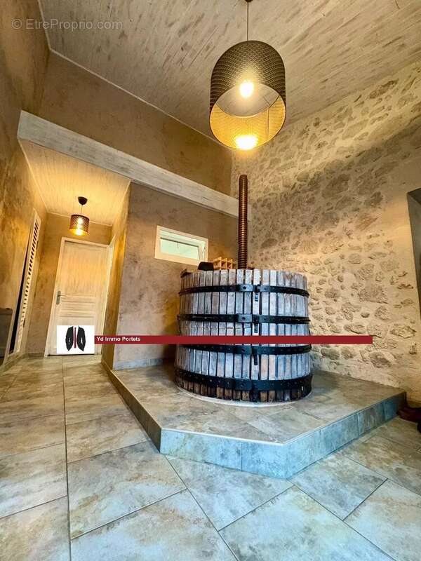 Maison à VIRELADE