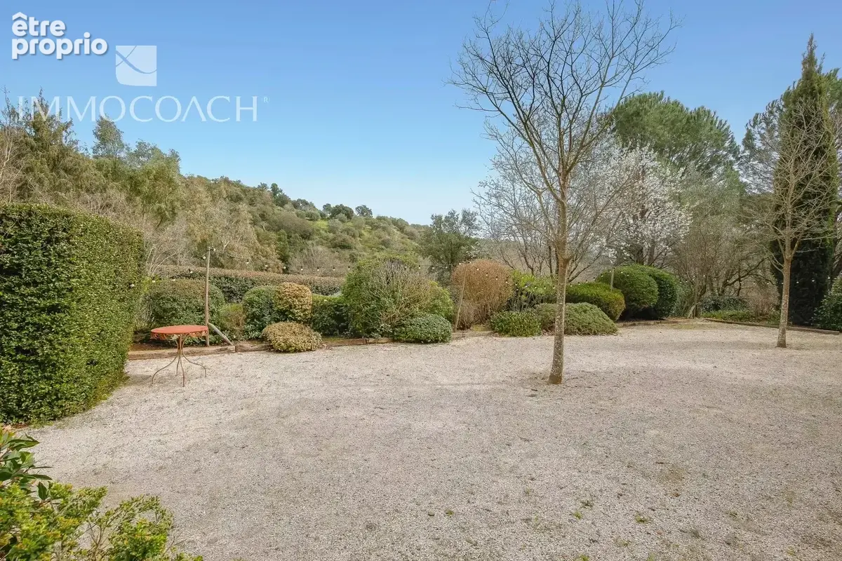Bastide  riche d'histoire dans un parc bucolique - photo 19