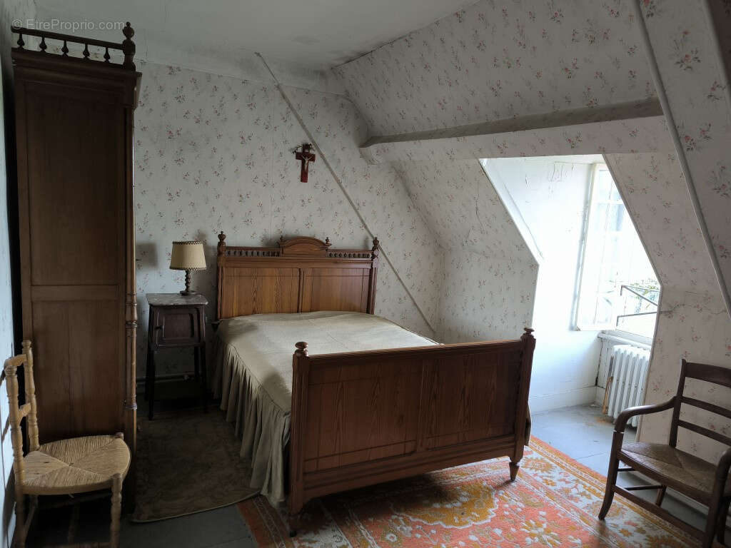 Maison à AUNAY-EN-BAZOIS