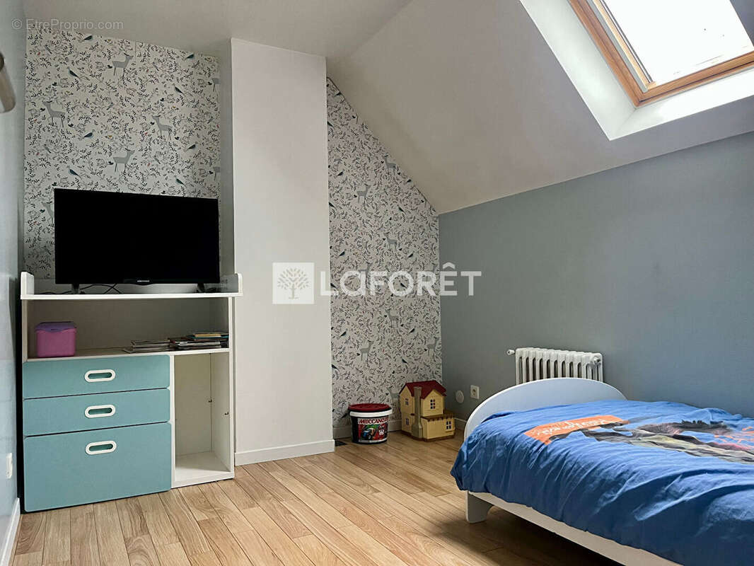 Maison à BALAGNY-SUR-THERAIN