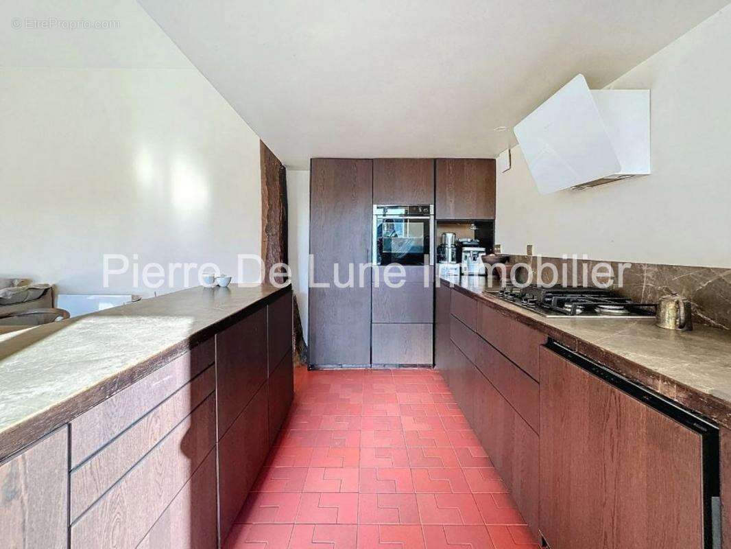 Maison à NEUVILLE-SUR-SAONE